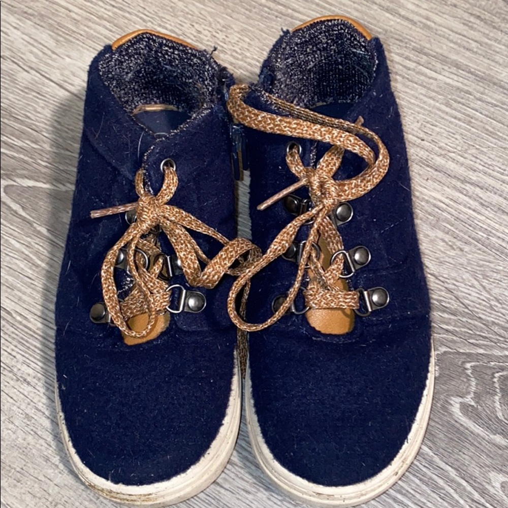 Boys shoes Sz 12